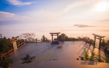 Ngôi chùa trên mây đẹp như tranh ở Tây Nguyên